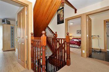 Amber Lodge Budget Accommodation גלוואיי מראה חיצוני תמונה