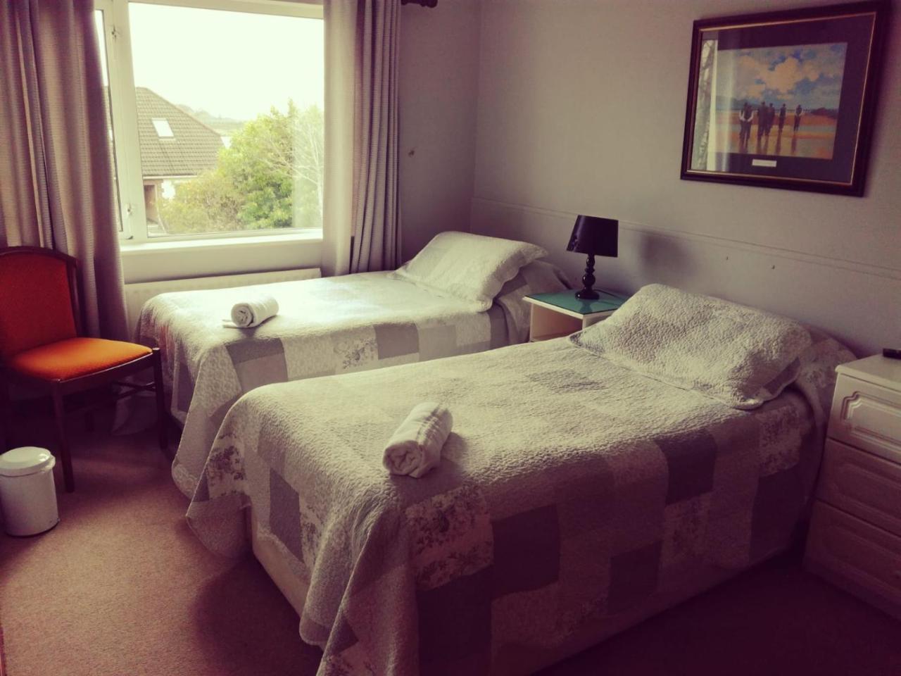 Amber Lodge Budget Accommodation גלוואיי מראה חיצוני תמונה